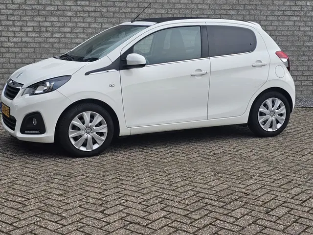 Peugeot 108 1.0 VTi Active Top/Airco 2014 Benzine 2