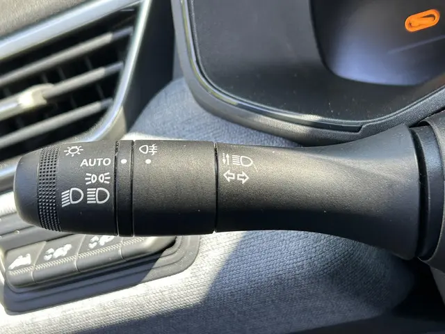 Mitsubishi Colt 1.0T MT Intense 2024 Benzine 30