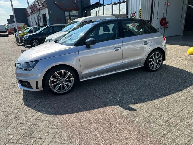 Audi A1 Sportback 1.2 TFSI S Line , 1. Hand 2014 Benzine 5