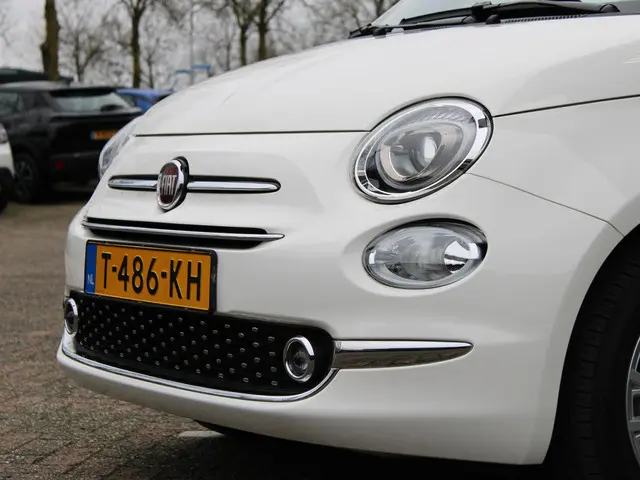 Fiat 500C 1.0 Hybrid Dolcevita 2023 Benzine 19