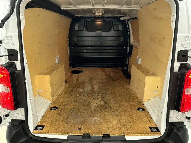 Opel Vivaro 2.0 145 pk L3H1 Edition 2023 Diesel 22