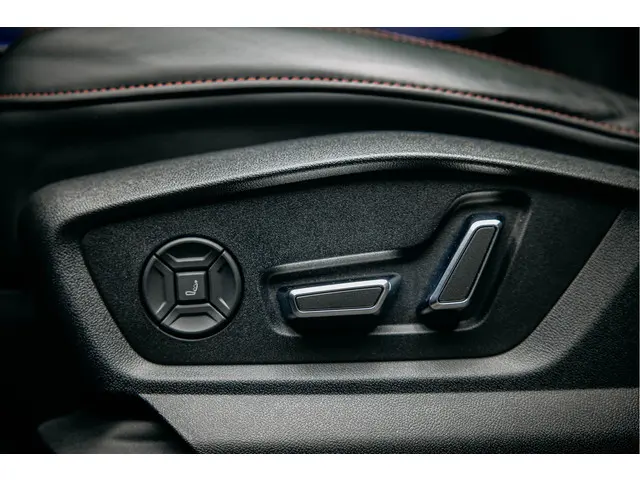 Audi RSQ8 4.0 TFSI RS Q8 quattro 2023 Hybride Benzine 30
