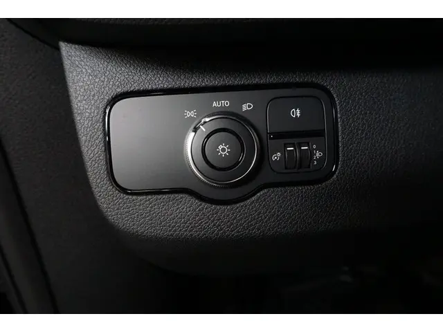Mercedes-Benz Sprinter 211 1.9 CDI L2H2 FWD 2023 Diesel 8
