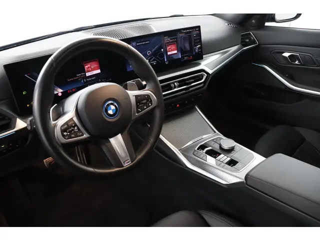 BMW 3 Serie 320e 2024 Hybride Benzine 68