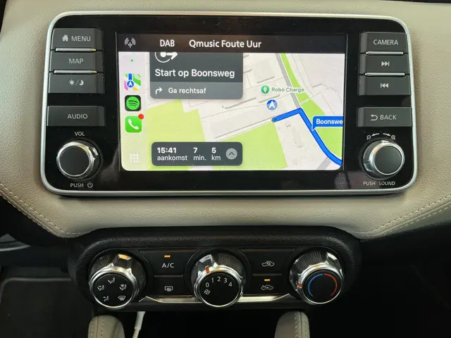 Nissan Micra 1.0 IG-T N-Connecta 2020 Benzine 10
