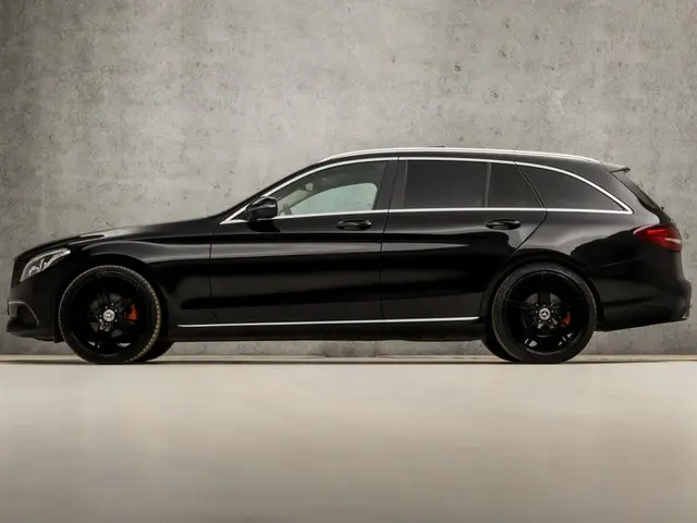 Mercedes-Benz C-Klasse 2