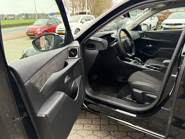 DS DS 3 1.2 Hybrid 136 Etoile 2025 Hybride Benzine 12