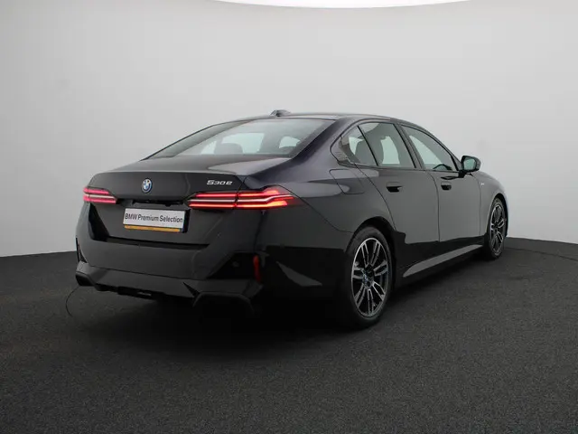 BMW 5 Serie Sedan 530e 2025 Hybride Benzine 2