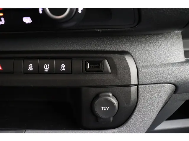 Peugeot Expert 231S 2.0 BlueHDI 120 Premium 2018 Diesel 23