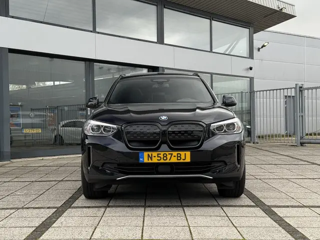 BMW iX3 Executive 80 kWh 2021 Elektrisch 8