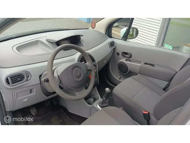 Renault Modus 1.2-16V Authentique 2012 Benzine 4
