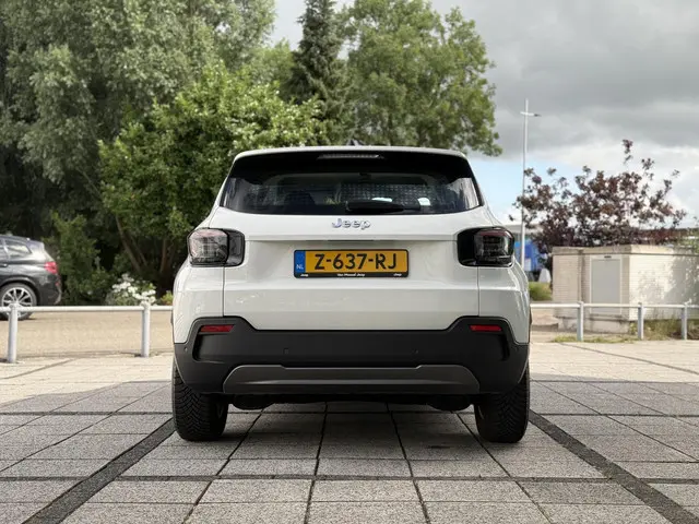Jeep Avenger Longitude 54 kWh Aut. 2024 Elektrisch 5