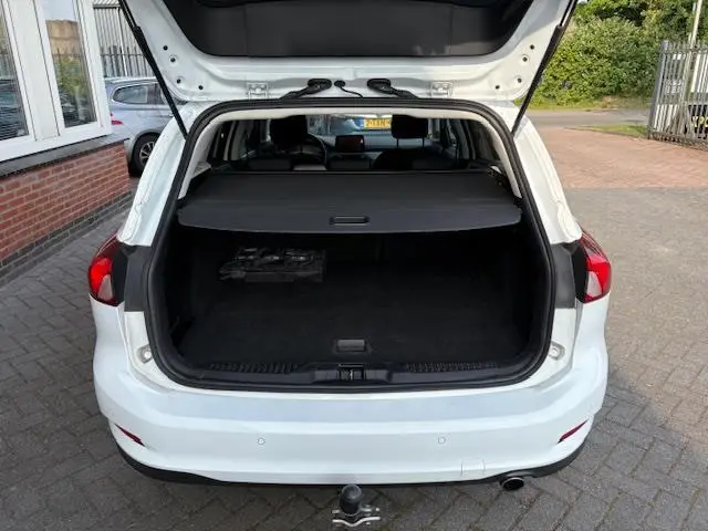 Ford Focus Wagon 1.5 EcoBlue Connected 2022 Diesel 9