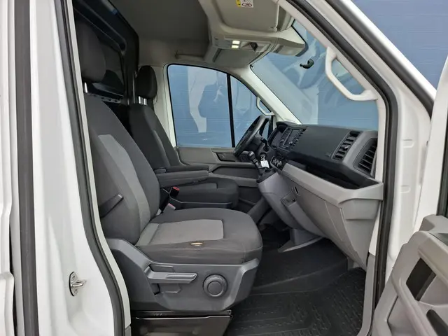 Volkswagen Crafter 35 2.0 TDI L3H3 Highline 2019 Diesel 34