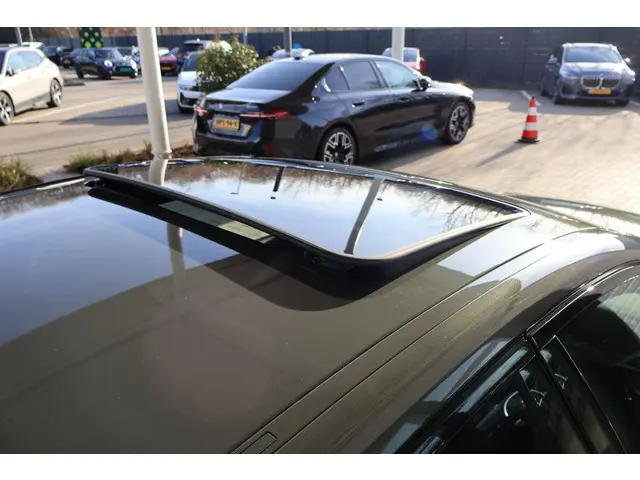 BMW 3 Serie 330e 2026 Hybride Benzine 23