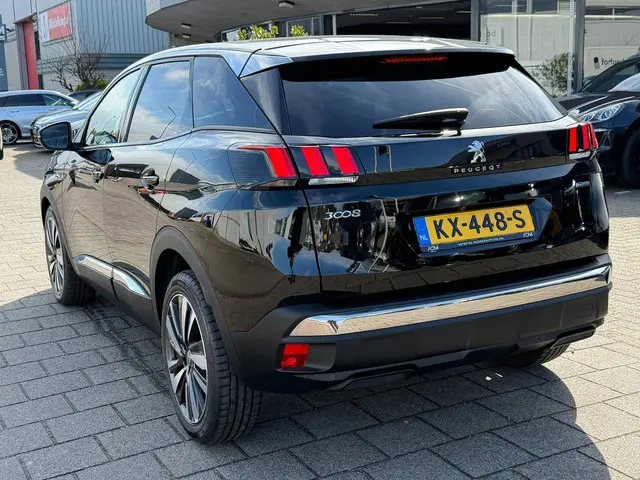 Peugeot 3008 1.2 PureTech Première 2016 Benzine 14