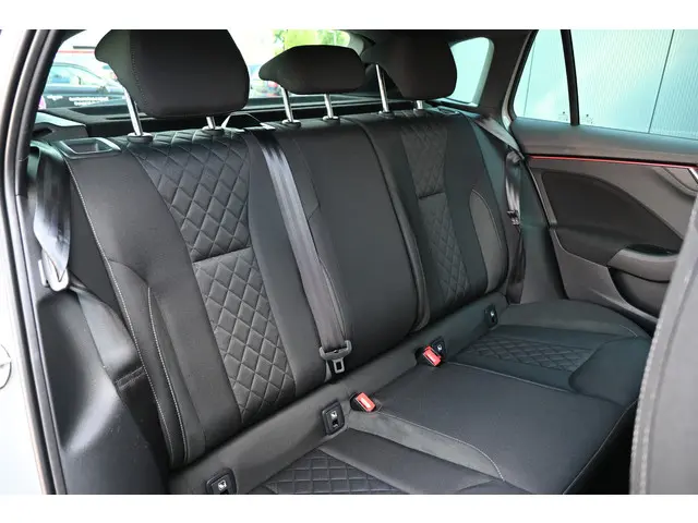 Škoda Scala 1.0 TSI Sport Business 2021 Benzine 25