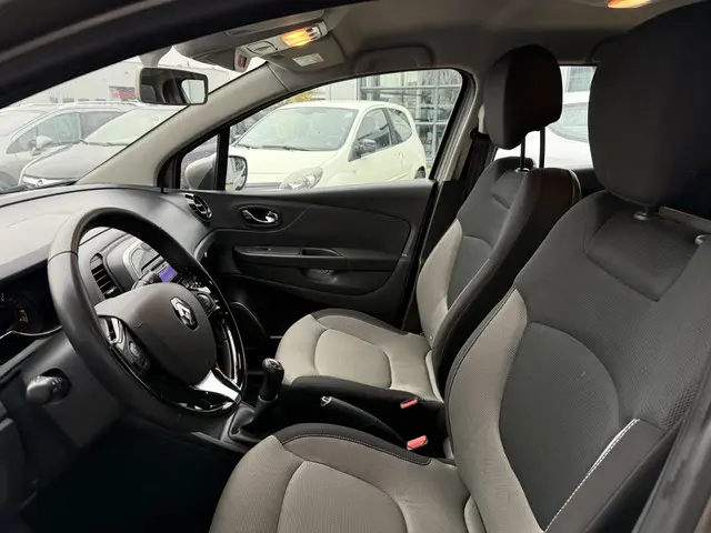Renault Captur 0.9 TCe Expression 2013 Benzine 11