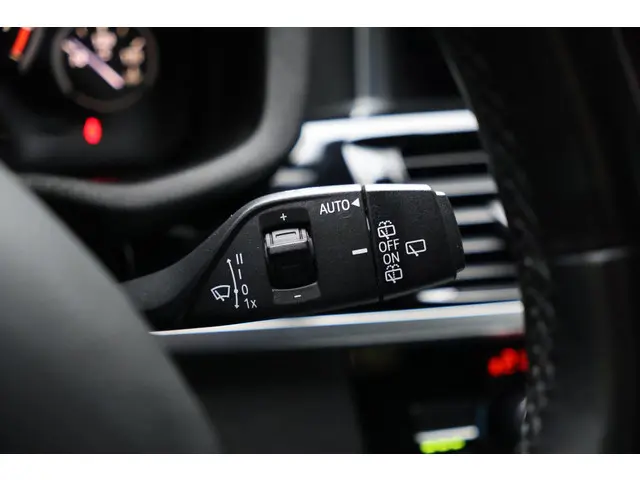 BMW X3 xDrive35i High Executive 2015 Benzine 36