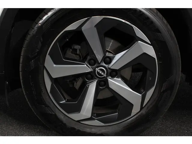 Nissan QASHQAI 1.3 MHEV Xtronic N-Connecta 2023 Benzine 24