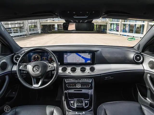 Mercedes-Benz E-Klasse 2