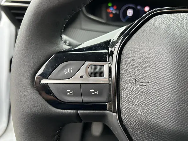 Peugeot 208 1.2 Turbo 100 PK Allure 2025 Benzine 24