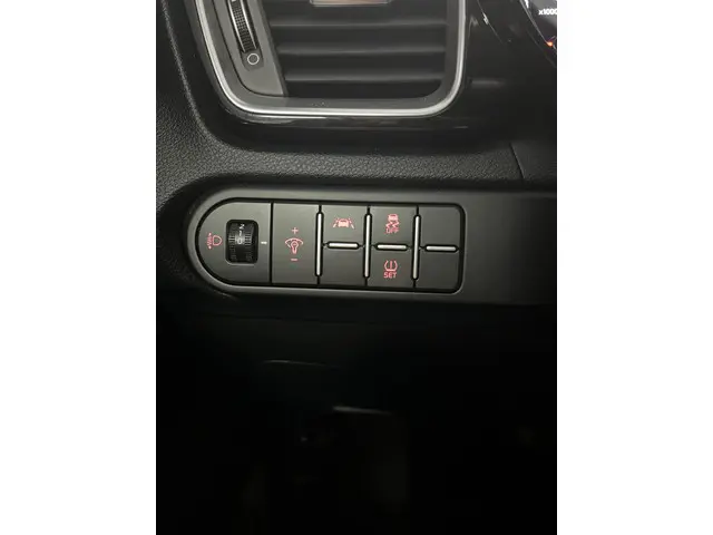 Kia Ceed 1.0 T-GDi DynamicPlusLine 2021 Hybride Benzine 31
