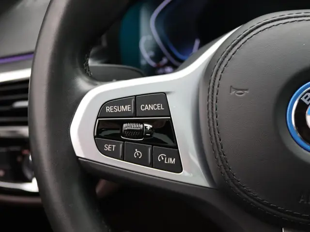 BMW 5 Serie Touring 530e 2023 Hybride Benzine 14