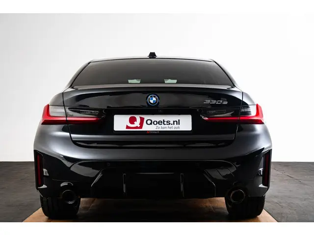 BMW 3 Serie 330e 2024 Hybride Benzine 40