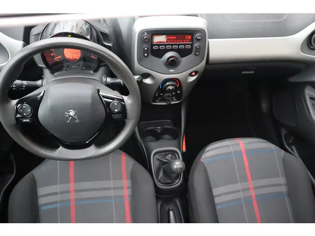 Peugeot 108 1.0 e-VTi ACTIVE-SKY 2014 Benzine 7