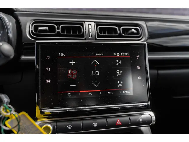 Citroën C3 1.2 PureTech Business 2022 Benzine 30