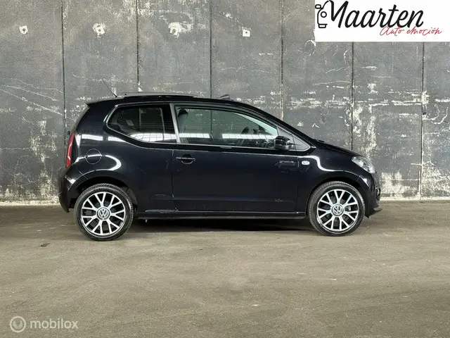 Volkswagen up! 1.0 groove up! BlueMotion 2014 Benzine 3