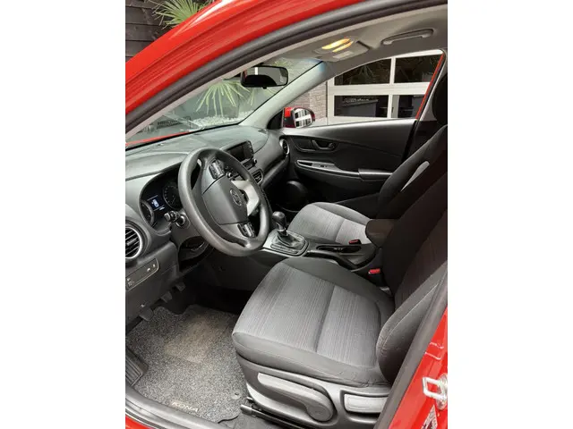 Hyundai Kona 1.0 T-GDI i-Drive 2019 Benzine 6