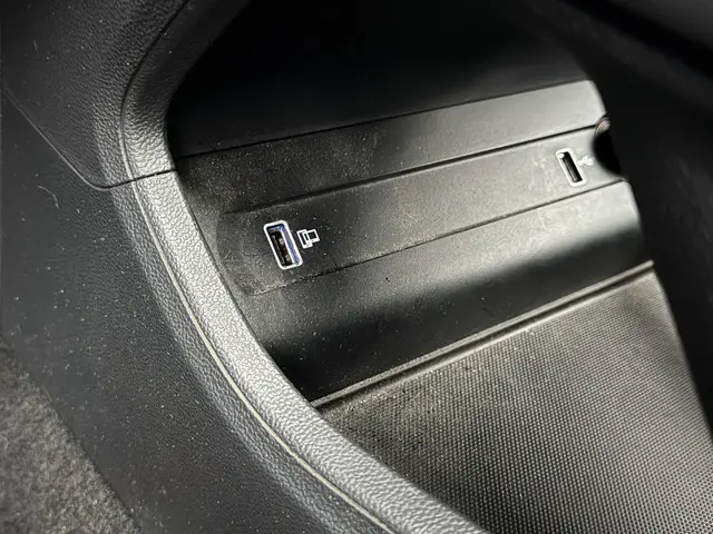 MG ZS EV MG Luxury 45 kWh 140pk 2020 Elektrisch 27