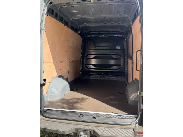 Renault Master T35 2.0 dCi 170 L2H2 Extra DC 2024 Diesel 13