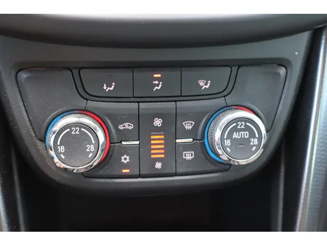 Opel Zafira Tourer 1.4 Cosmo 2012 Benzine 8