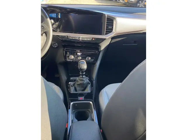 Opel Mokka 1.2 Business Elegance 2022 Benzine 10