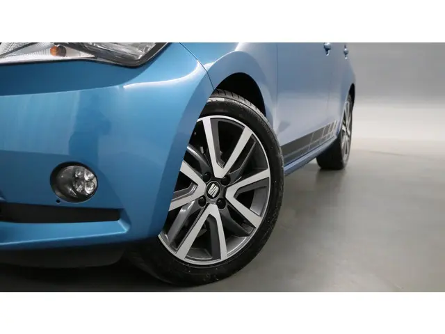 SEAT Mii 1.0 FR 60pk Connect 2017 Benzine 13