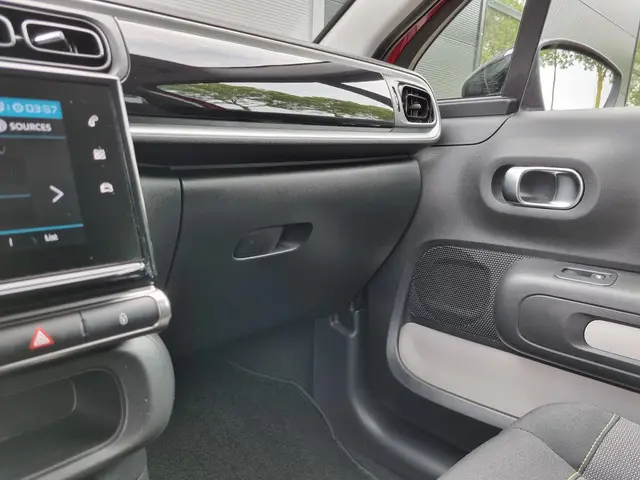 Citroën C3 1.2 PureTech S&S Feel Edition 2020 Benzine 36