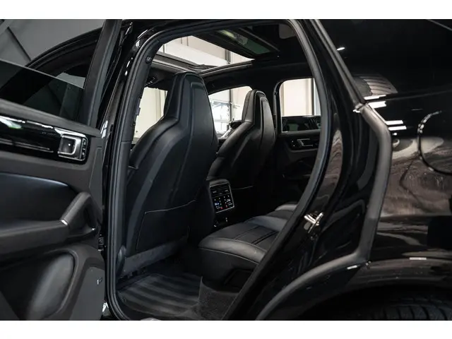 Porsche Cayenne 3.0 E-Hybrid 2021 Hybride Benzine 26