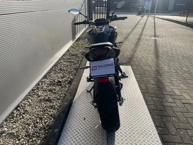 Yamaha MT 07 ABS 2021 Benzine 5