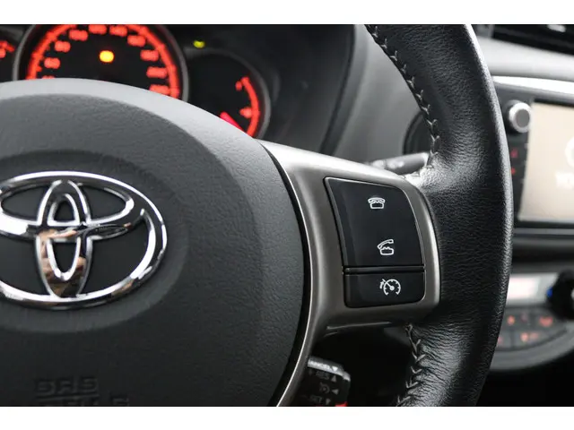 Toyota Yaris 1.3 VVT-i Dynamic 2017 Benzine 21