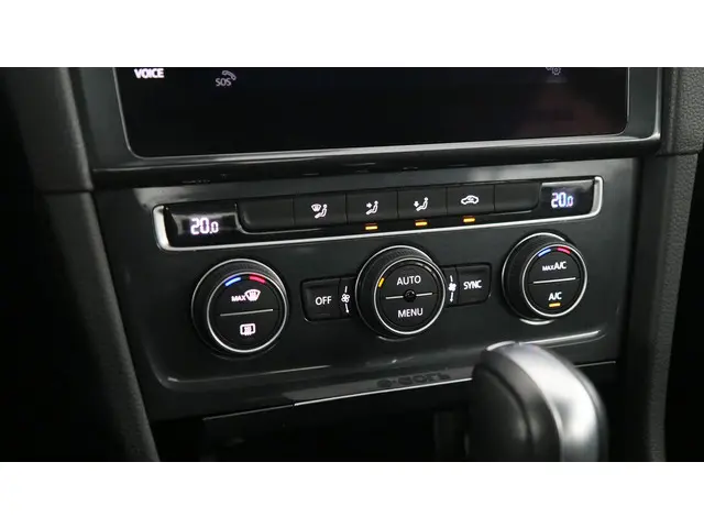 Volkswagen e-Golf 36kWh / 136pk E-DITION 2020 Elektrisch 33