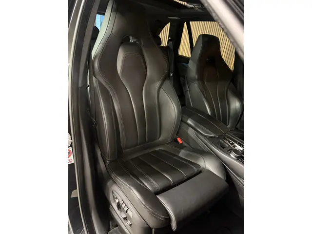 BMW X5 M - Nwe motor BMW dealer onderhouden 2016 Benzine 18