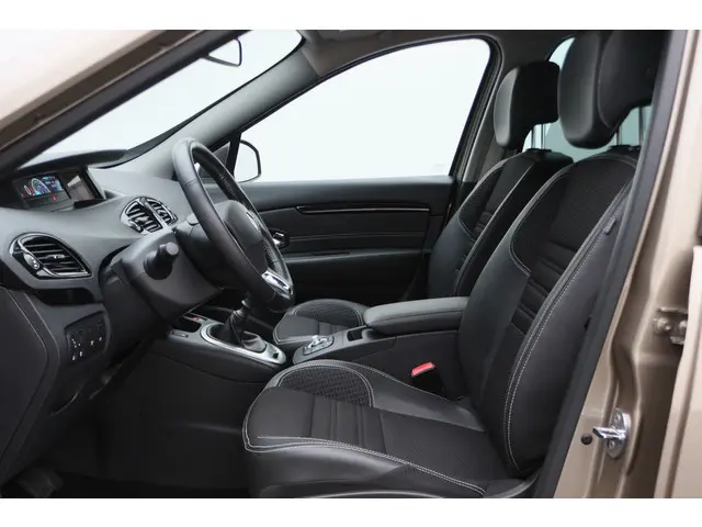 Renault Scénic 1.2 TCe Bose 2015 Benzine 11