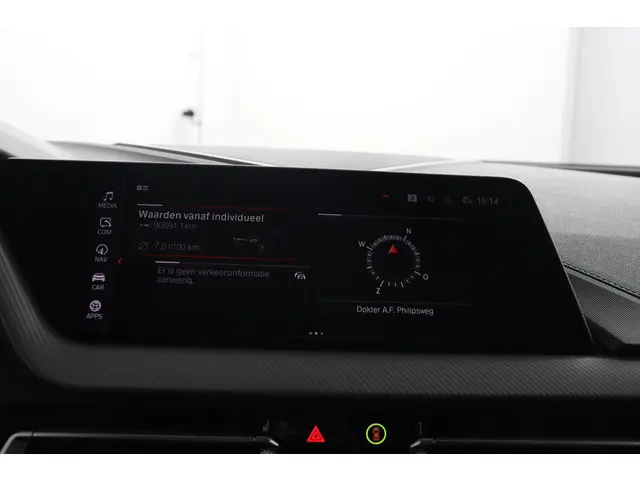 BMW 1 Serie 118i Executive Edition 2021 Benzine 41