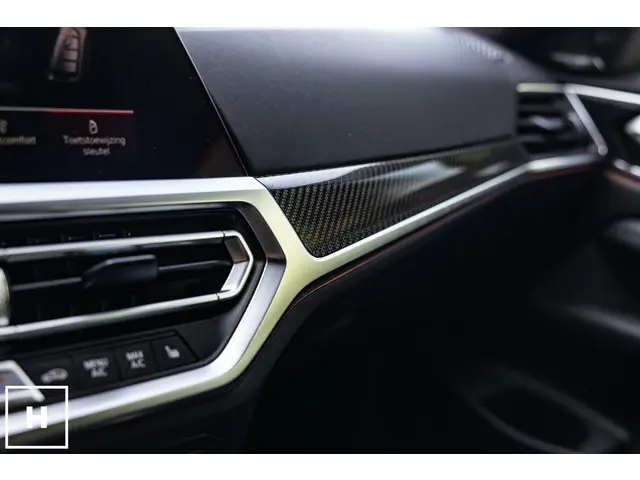 BMW M4 4-serie Coupé xDrive Competition 2021 Benzine 43