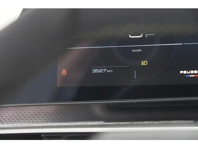 Peugeot 5008 HYbrid 145 e-DCS6 GT 2025 Hybride Benzine 34