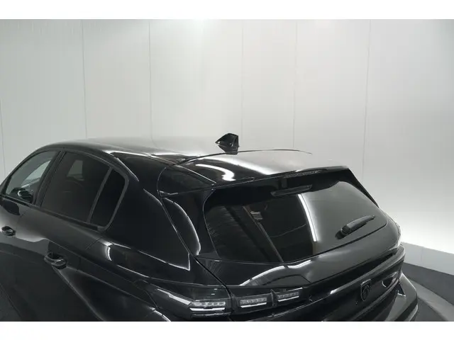 Peugeot 308 PureTech 130 Allure 2022 Benzine 21