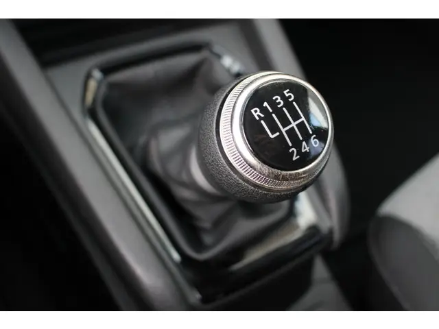 Renault Clio 1.0 TCe 90 GPF evolution 2024 Benzine 19